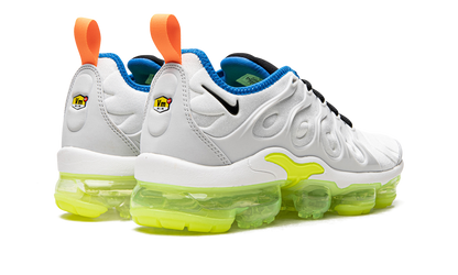 AIR VAPORMAX PLUS MNS WMNS"Photon Dust" DQ4695 001