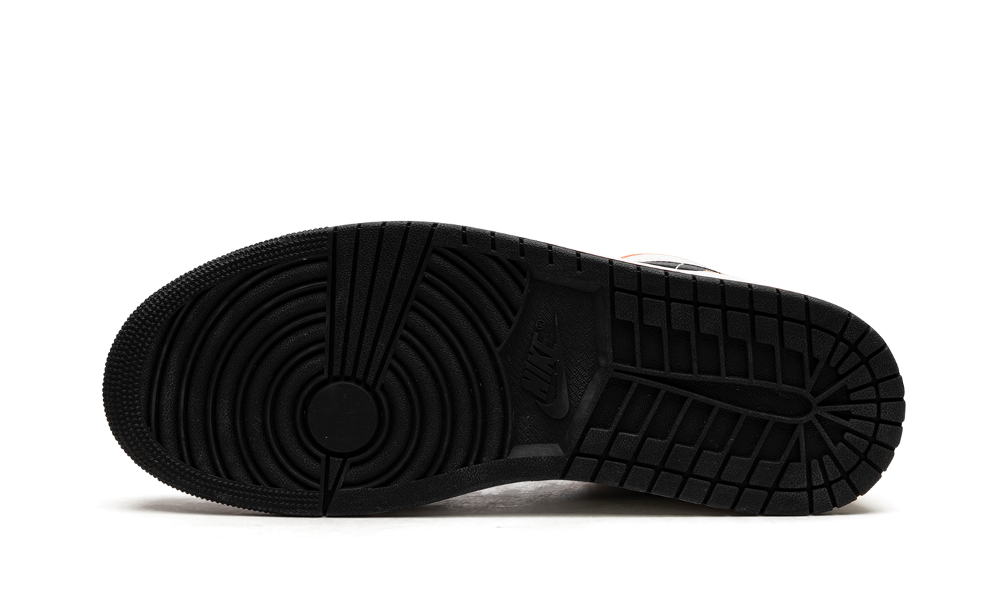1 Low SE "Flight Club" DX4334 008