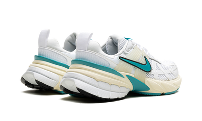 V2K Run WMNS"Dusty Cactus" FD0736 105
