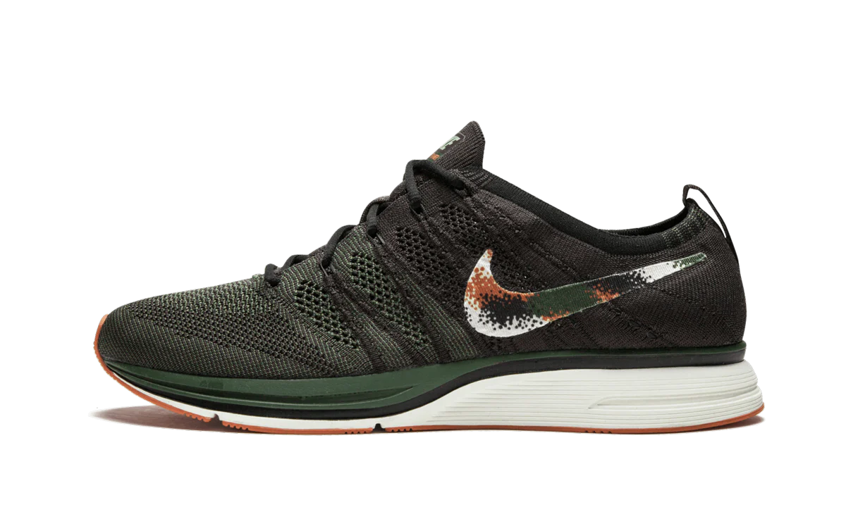 Flyknit Trainer "Velvet Brown" AH8396 202