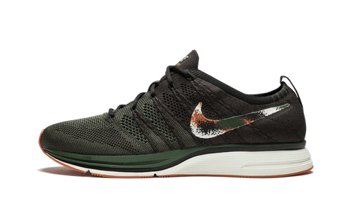 Flyknit Trainer "Velvet Brown" AH8396 202