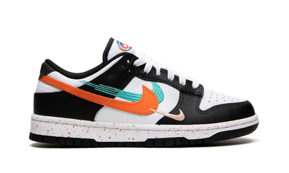 DUNK LO MNS WMNS"Lunar New Year - Multi-Swoosh" FD4623 131