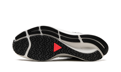 Zoom Pegasus 38 Shield "Black / Platinum Tint" DC4073 001