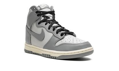 DUNK HIGH WMNS"Aged" DD1869 001