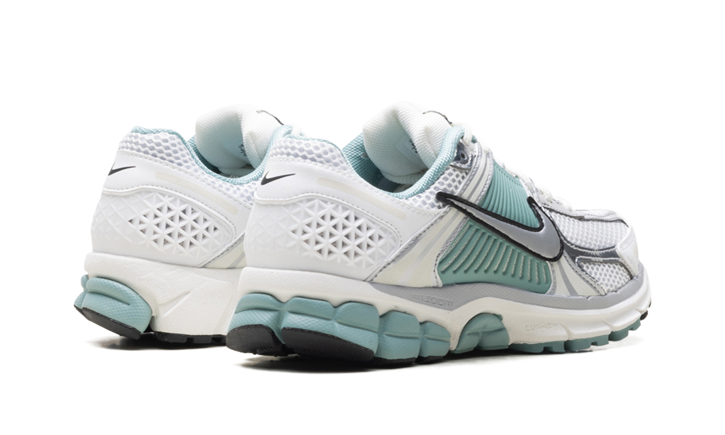 Air Zoom Vomero 5 WMNS"Cannon" HF1877 101
