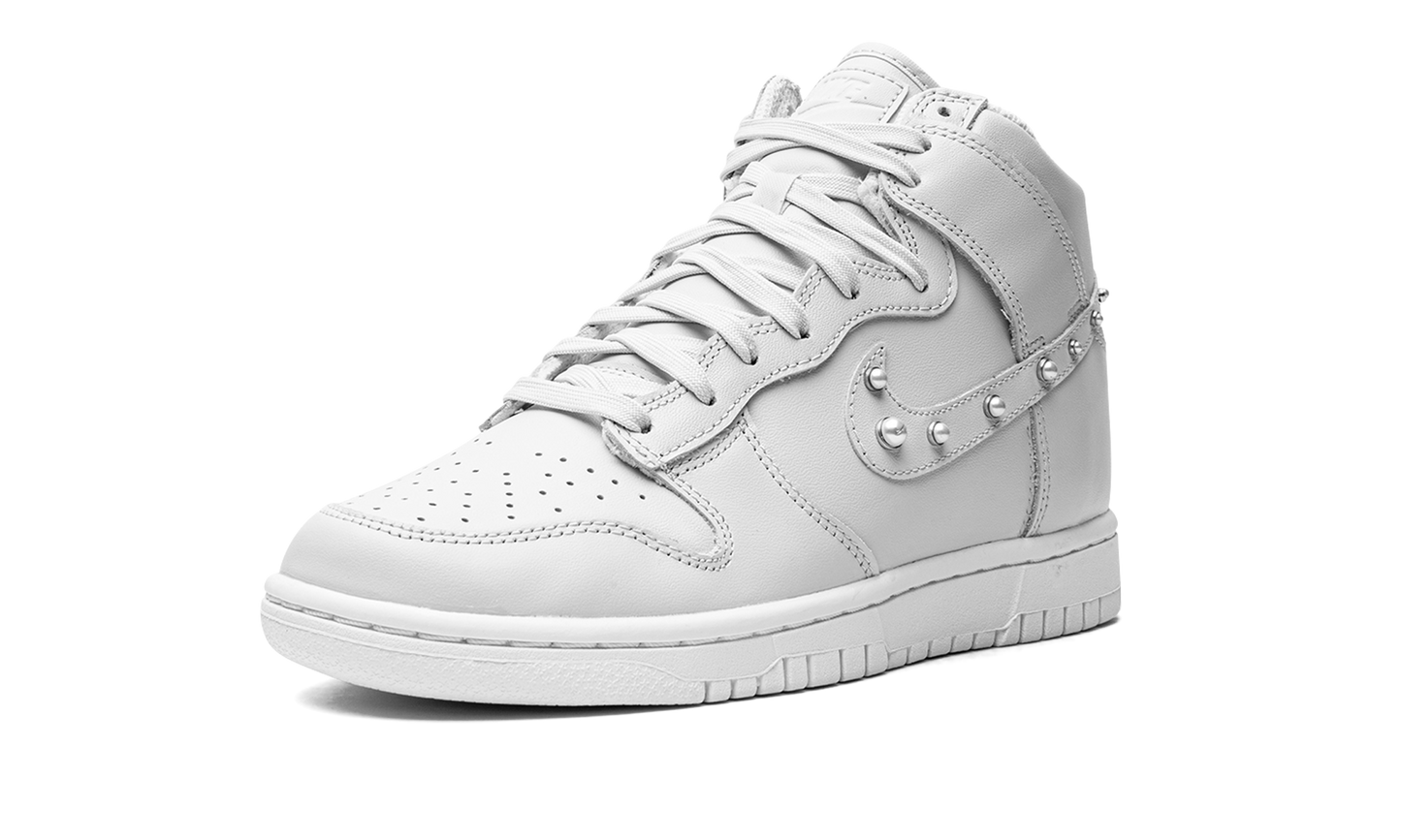 DUNK HIGH SE MNS WMNS"Dons Pearls" DR5488 001