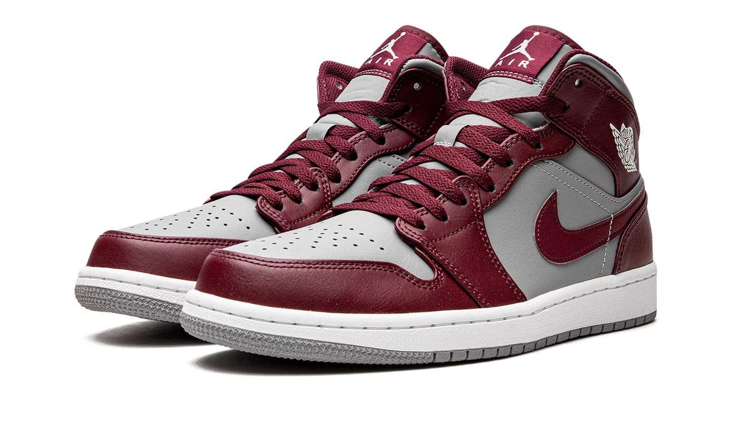 1 Mid "Team Red" DQ8426 615