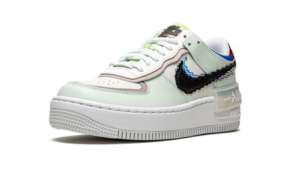 AF1 SHADO SE WMNS"Pixel Swoosh" CV8480 300
