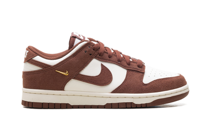 Dunk Low WMNS"Red Sepia Gold Mini Swoosh" IB4417 104