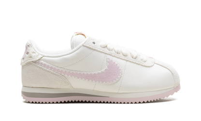 Cortez WMNS"Valentine's Day - 2025" HV6012 161