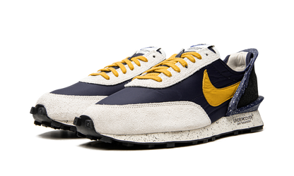 DAYBREAK UNDERCOVER WMNS"Obsidian" CJ3295 400