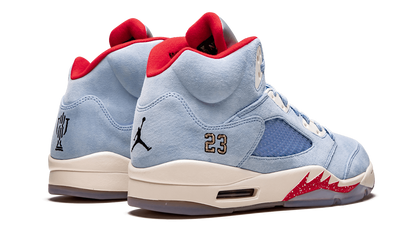 5 Retro "Trophy Room" CI1899 400