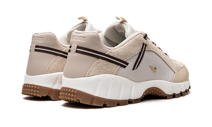 AIR HUMARA LX WMNS"Jacquemus - Beige" DR0420 001