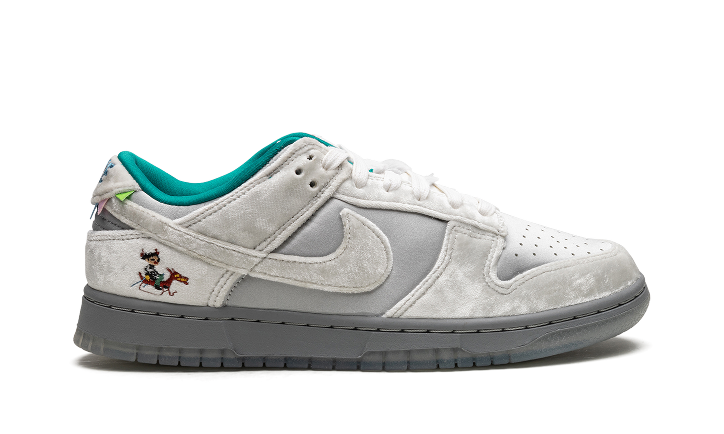 DUNK LOW WMNS"Ice" DO2326 001