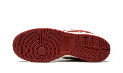 DUNK LO PRO MNS WMNS"Light Stone Varsity Red"