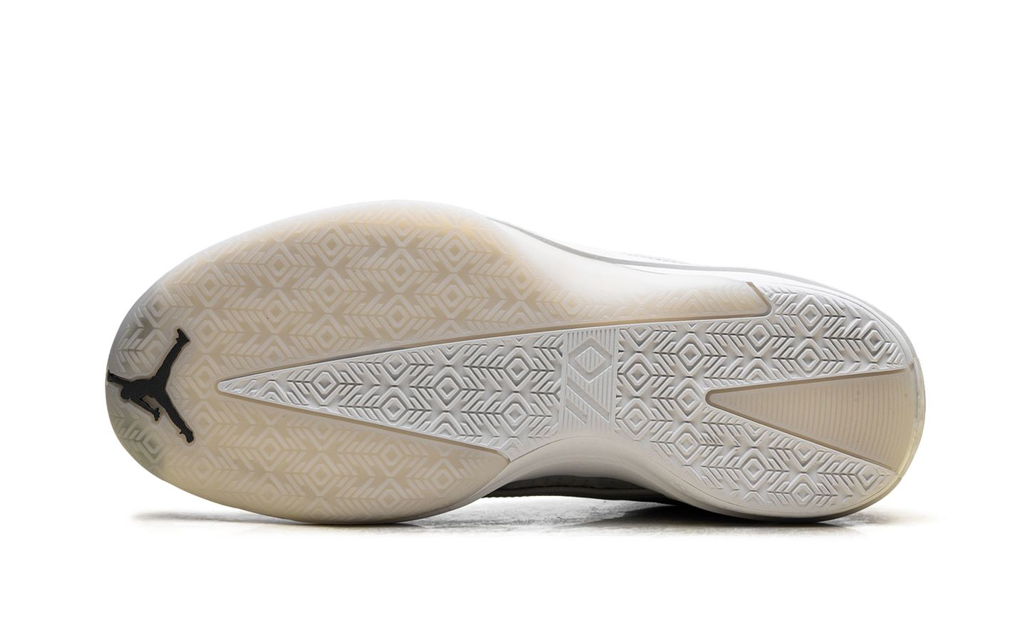40 "Wolf Grey" HM9931 001
