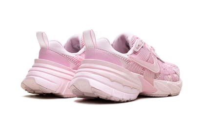 V2K Run WMNS"Pink Foam Arctic Pink" HJ5269 600