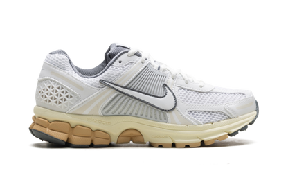 Zoom Vomero 5 WMNS"Summit White Pure Platinum" FJ2028 101