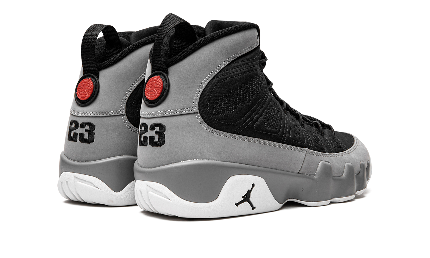9 Retro "Particle Grey" CT8019 060