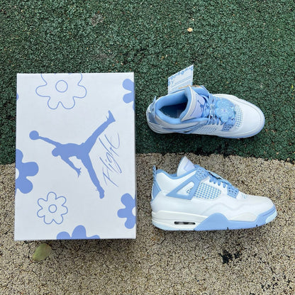 4 Retro Forget Me Not