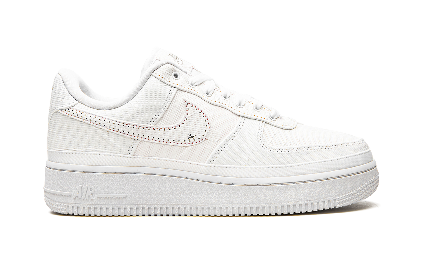 AIR FORCE 1 LO LX WMNS"Reveal" CJ1650 101
