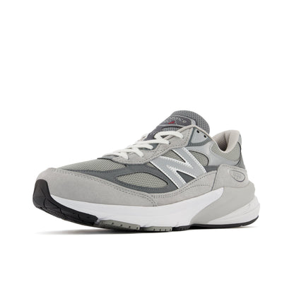 Men's Made in USA 990v6