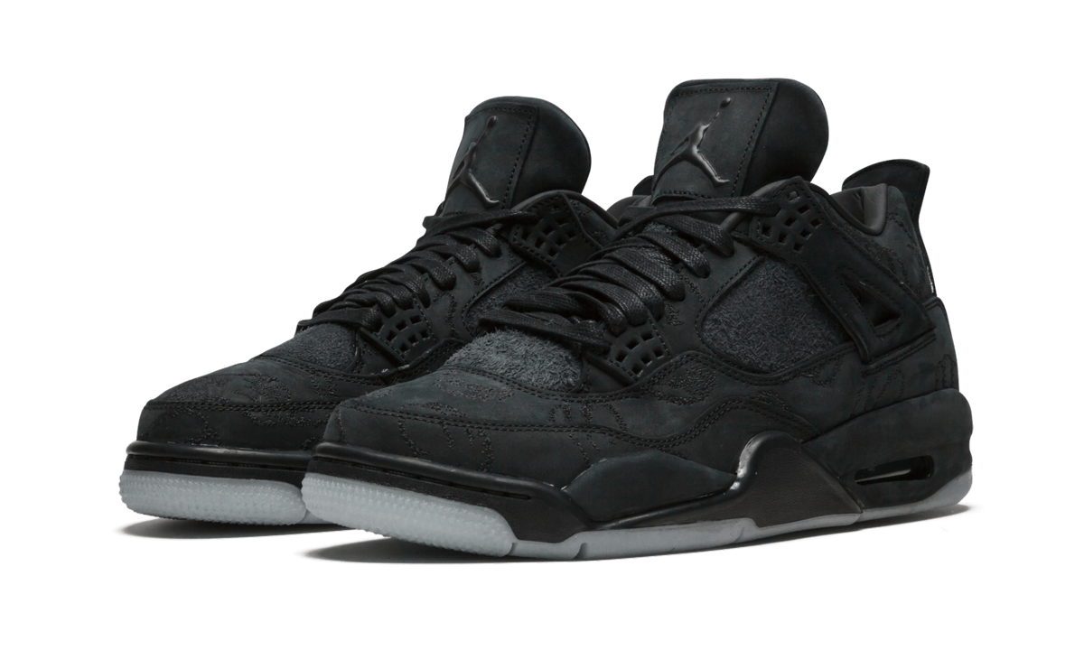 4 Retro "Kaws - Black" 930155 001
