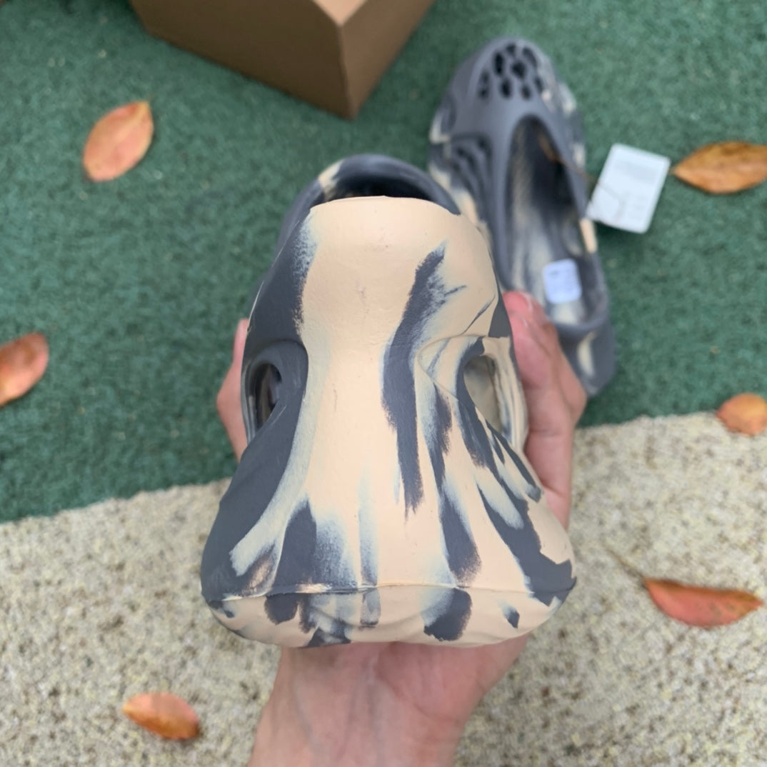 Foam RNNR MXT Moon Gray
