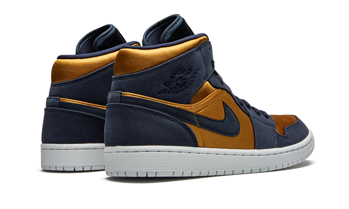 1 Mid SE "Stain Gold"