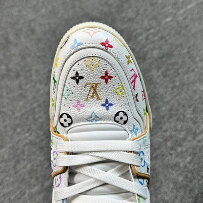 Trainer Takashi Murakami White