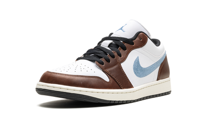 1 Low SE "Embroidered Swoosh - Mocha" FQ7832 142