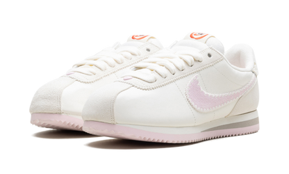 Cortez WMNS"Valentine's Day - 2025" HV6012 161