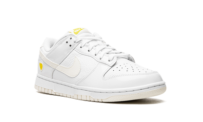 DUNK LO MNS WMNS"Yellow Heart" FD0803 100