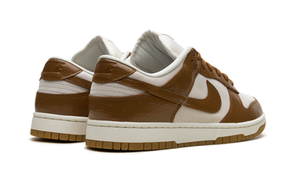 DUNK LOW WMNS"Brown Ostrich" FJ2260 001