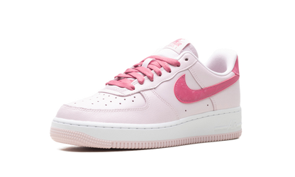 Air Force 1 Low WMNS"Valentine's Day (2026)" IO8755 600
