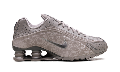 Shox R4 WMNS"Flat Pewter Floral" HV0934 001