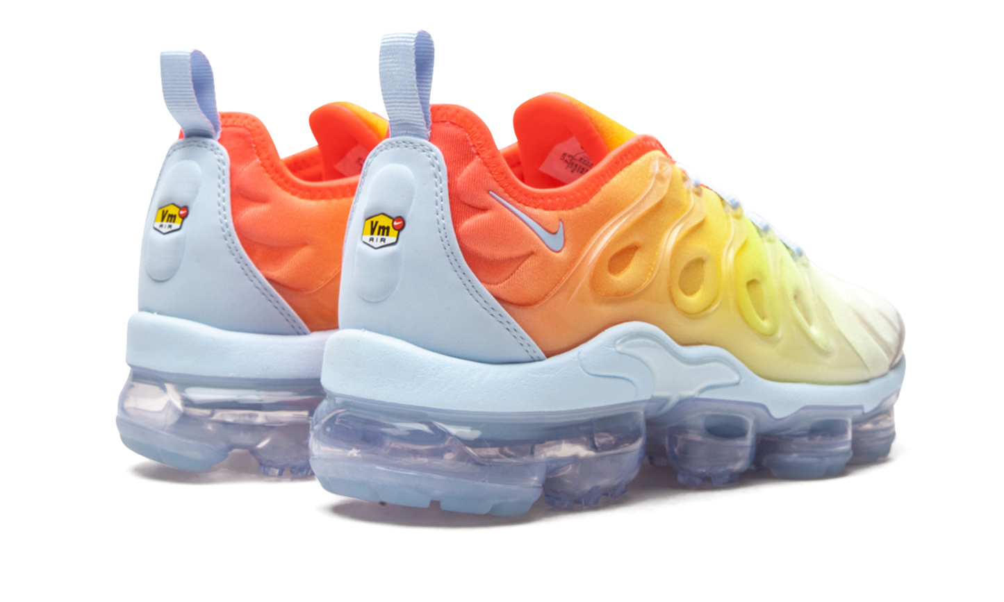 WMNS VaporMax Plus"Sunrise" CW5593 400
