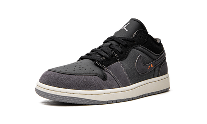 1 Low SE Craft "Inside Out - Black" DN1635 001