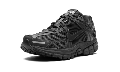 Zoom Vomero 5 WMNS"Triple Black" FQ7079 002