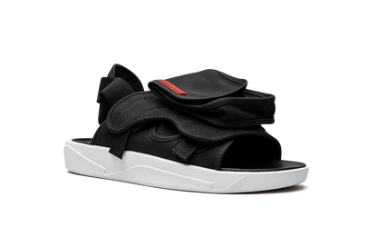 LS Slide "Black / White" CZ0791 006