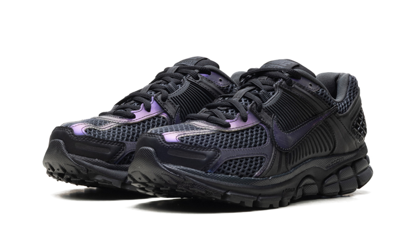 Vomero 5 Wmns"Iridescent" IB4397 001
