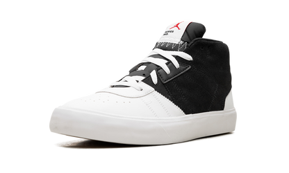 Series Mid "Black/White/University Red" DA8026 061