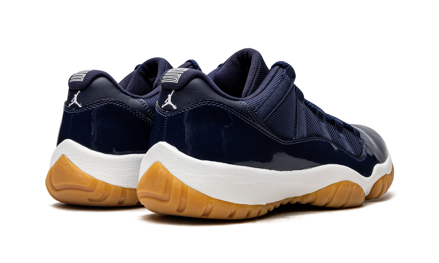 11 Retro Low "Navy/Gum" 528895 405