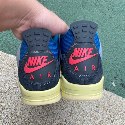 4 Retro Union Off Noir