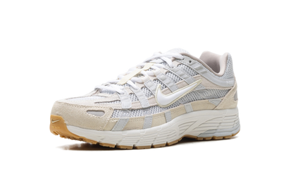 P-6000 WMNS"Photon Dust Light Khaki" HV4312 025