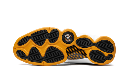 Jumpman Team 2 Low "Taxi"