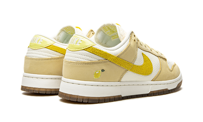 DUNK LO MNS WMNS"Lemon Drop" DJ6902 700