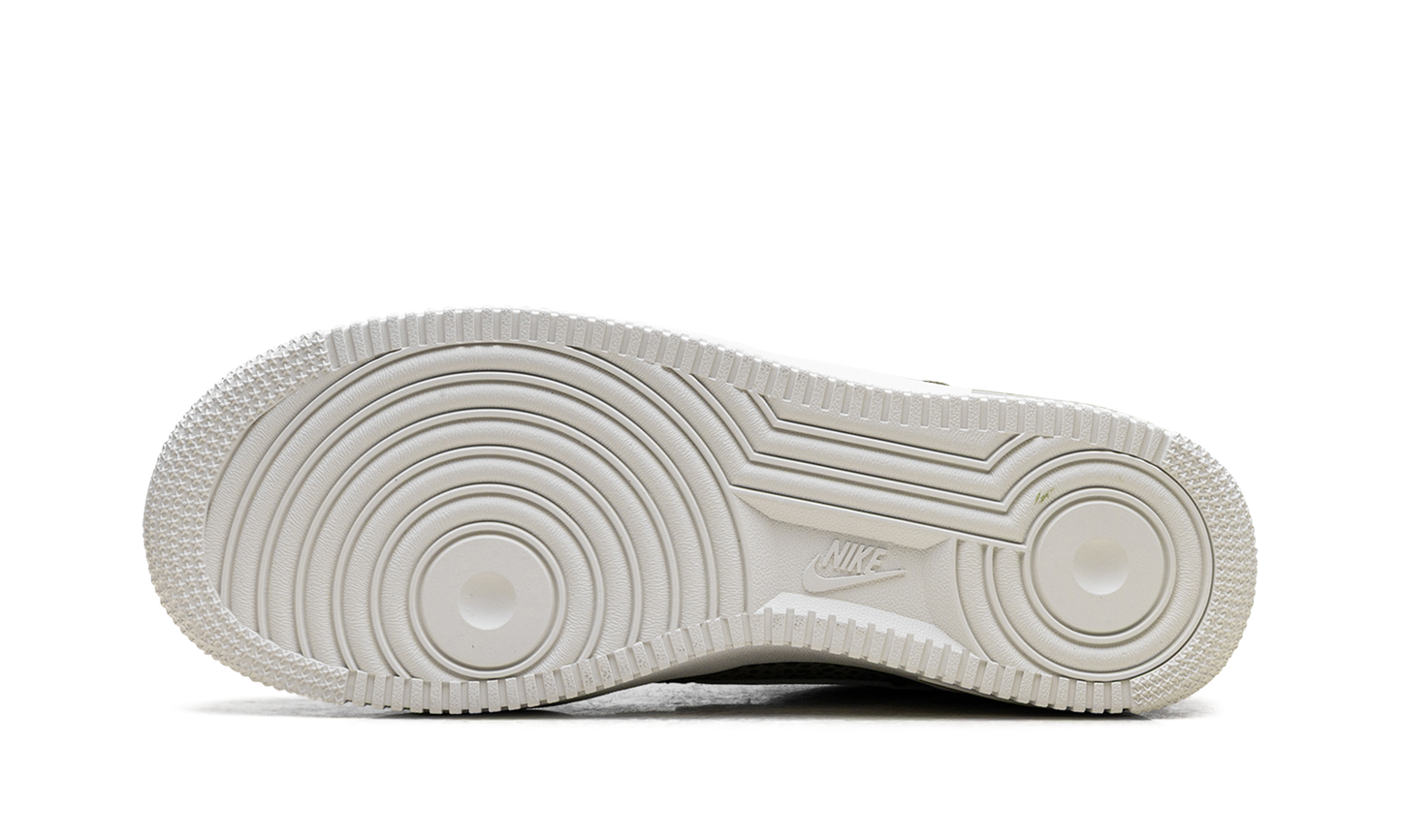 AIR FORCE 1'07 WMNS"Green" FV6519-200
