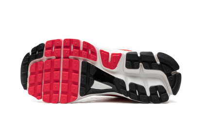 Air Zoom Vomero 5 WMNS"Siren Red" HF5072 133