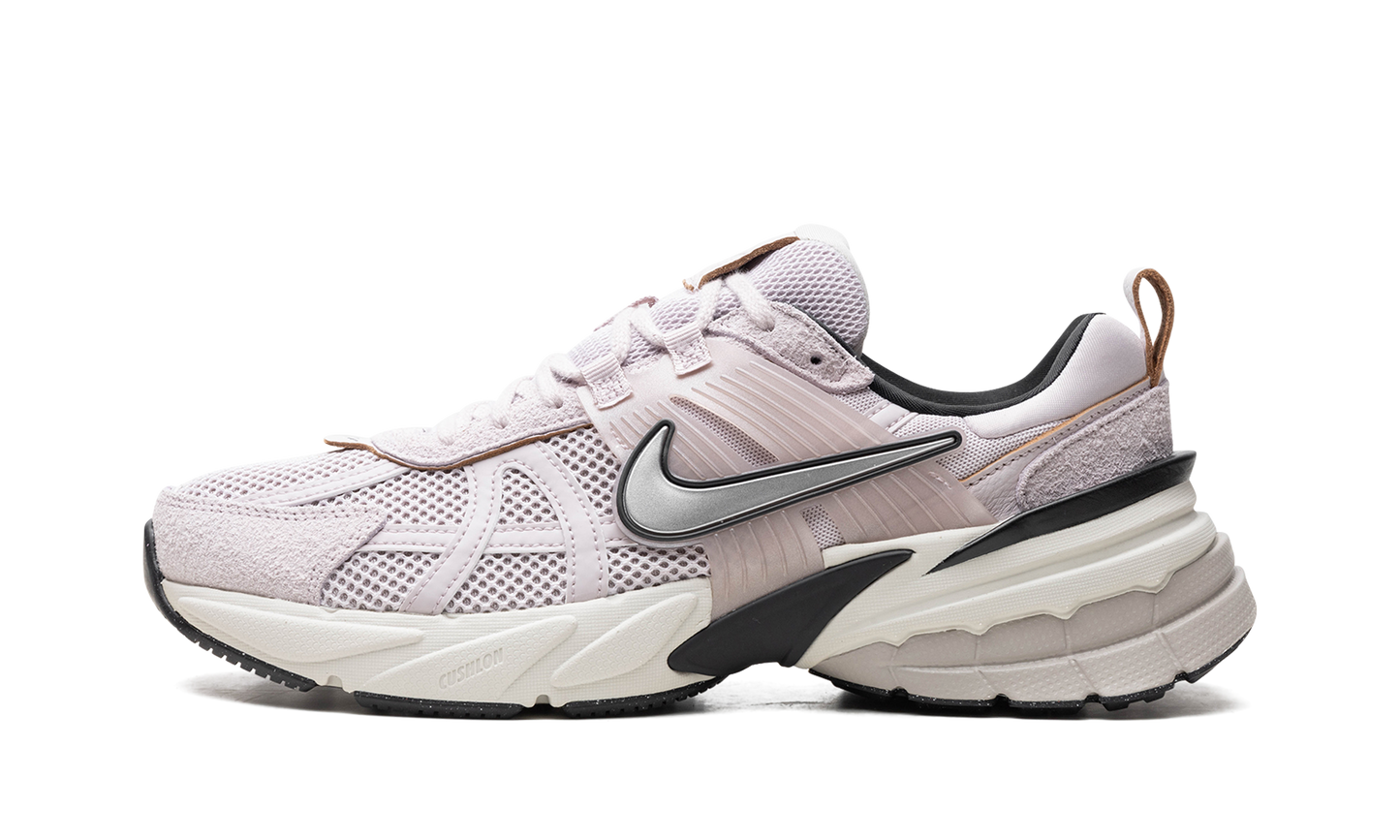 V2K Run Wmns"Platinum Violet" FN6703 001